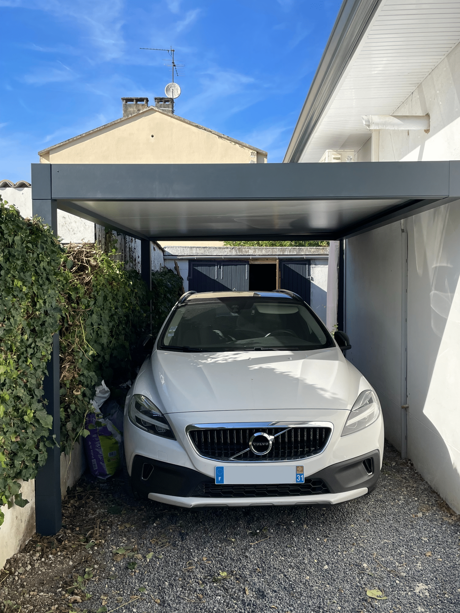Carport sur mesure aluminium gris anthracite
