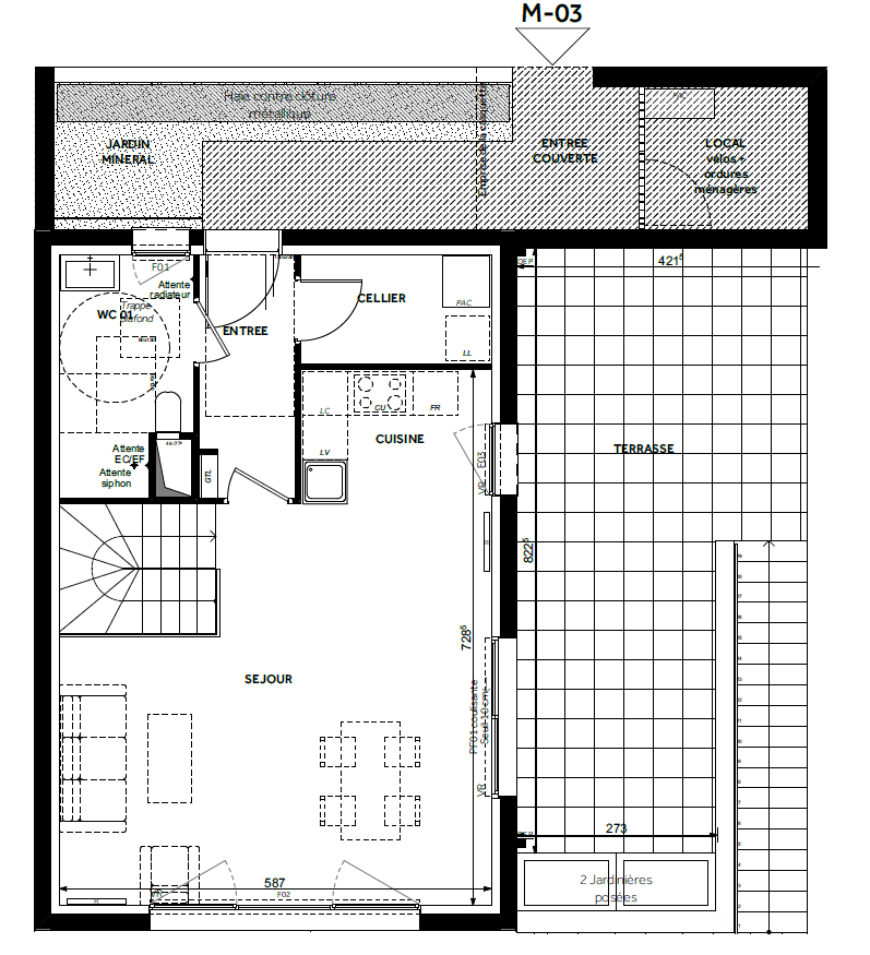 Plan d'étage M-03 : Séjour, Cuisine, Cellier, WC, Entrée et Escalier menant à la Terrasse.